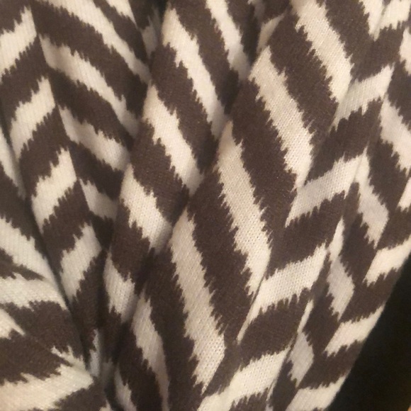 Infinity Scarf - Picture 2 of 3